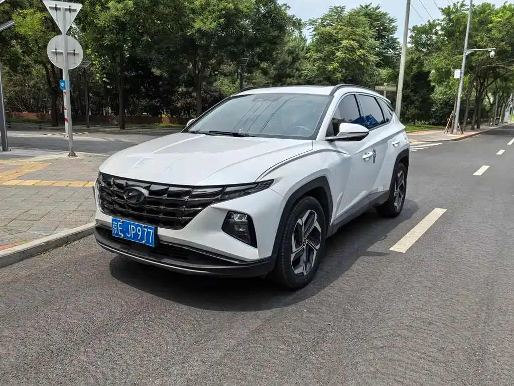 Hyundai Tucson — фото 1