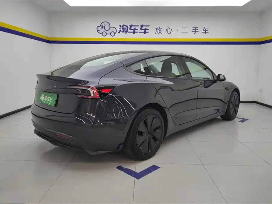Tesla Model 3 — фото 3