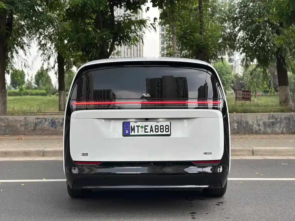 Li Auto MEGA 2025 из CN, фото 2
