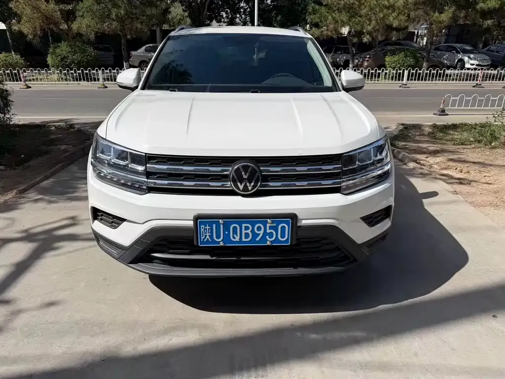 Volkswagen Tharu — фото 5