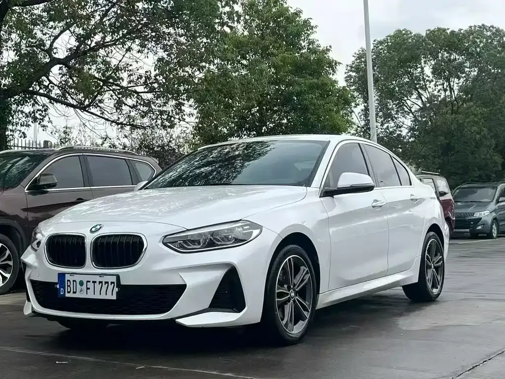 BMW 1 Series — фото 1