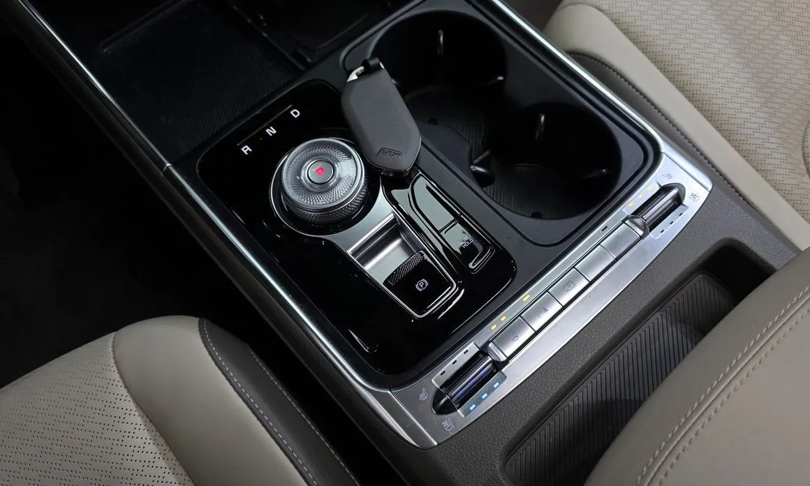 Kia Carnival 2025 из KR, фото 9