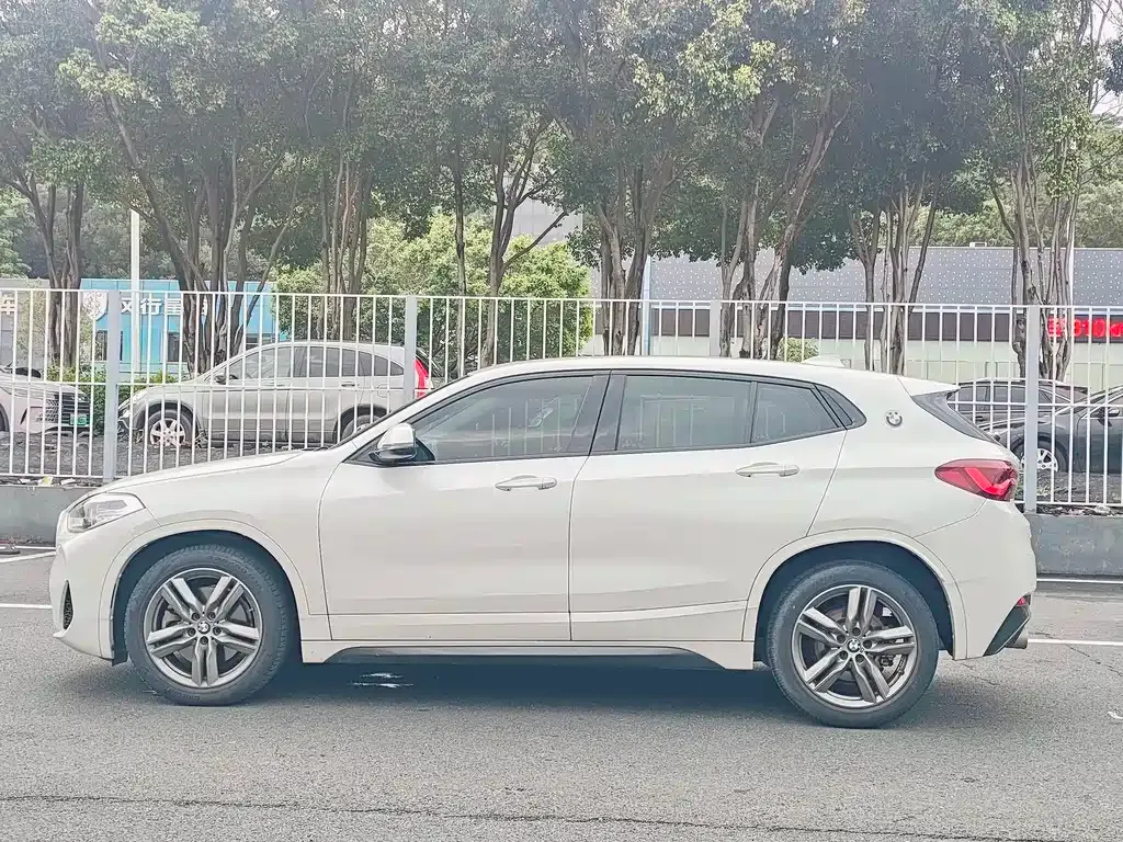 BMW X2 — фото 8
