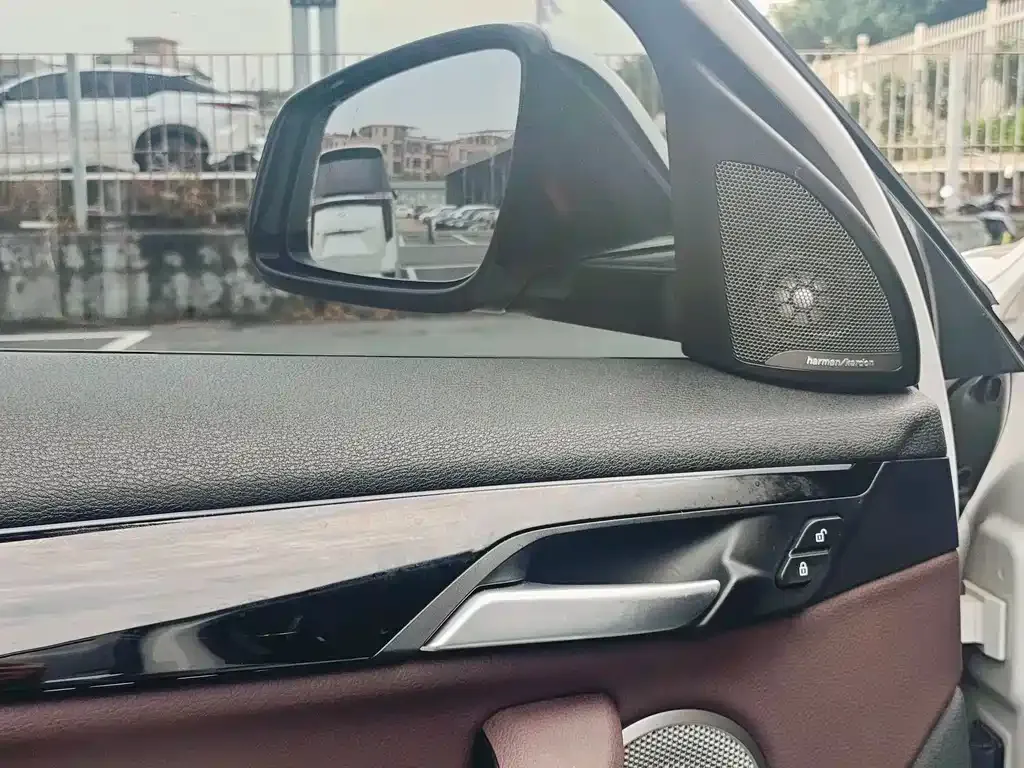 BMW X2 — фото 2