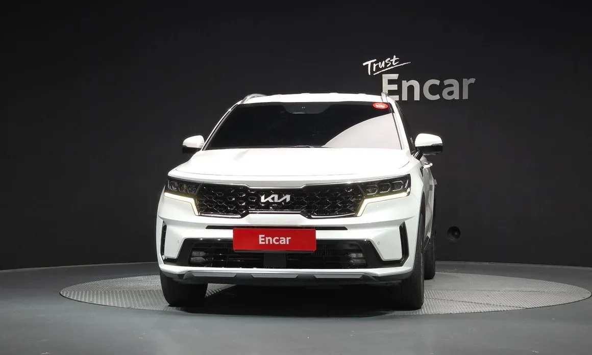 Kia Sorento — фото 8