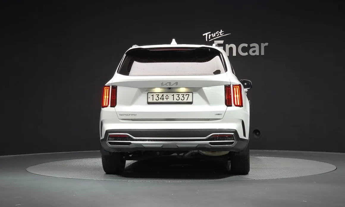 Kia Sorento — фото 7