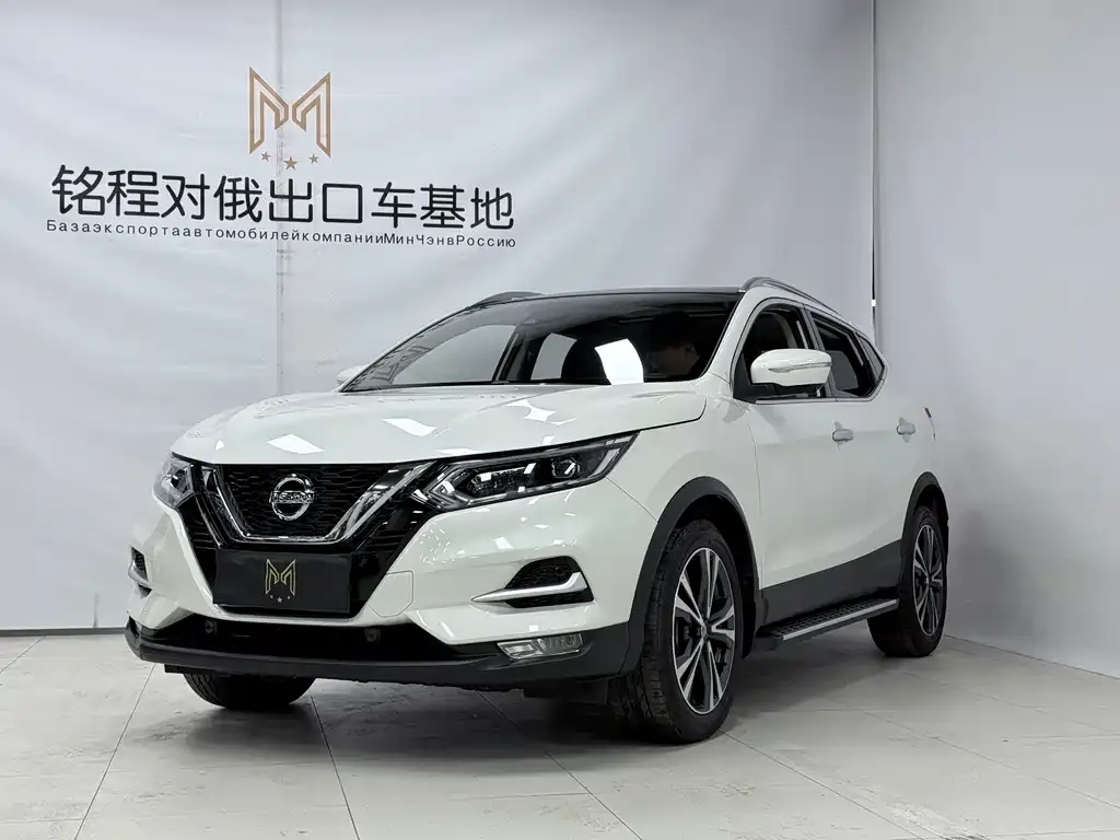 Nissan Qashqai — фото 1
