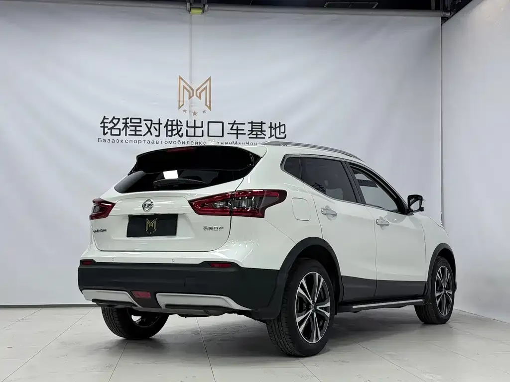 Nissan Qashqai — фото 2