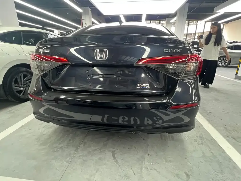 Honda Civic — фото 7