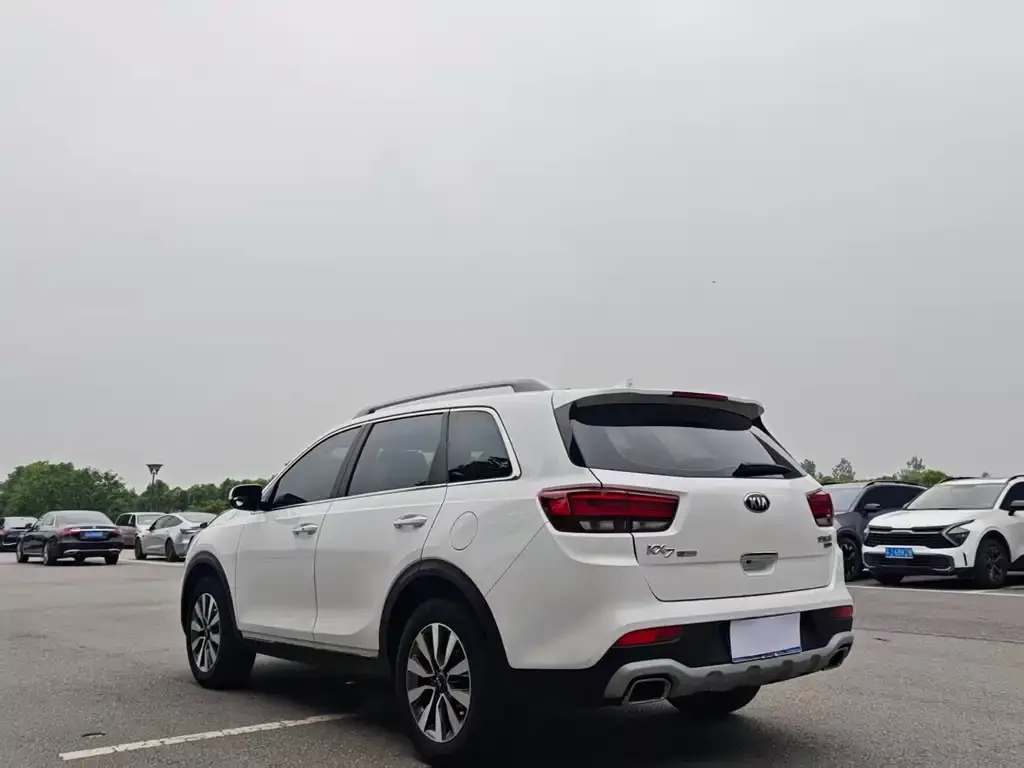 Kia KX7 2022 из CN, фото 10