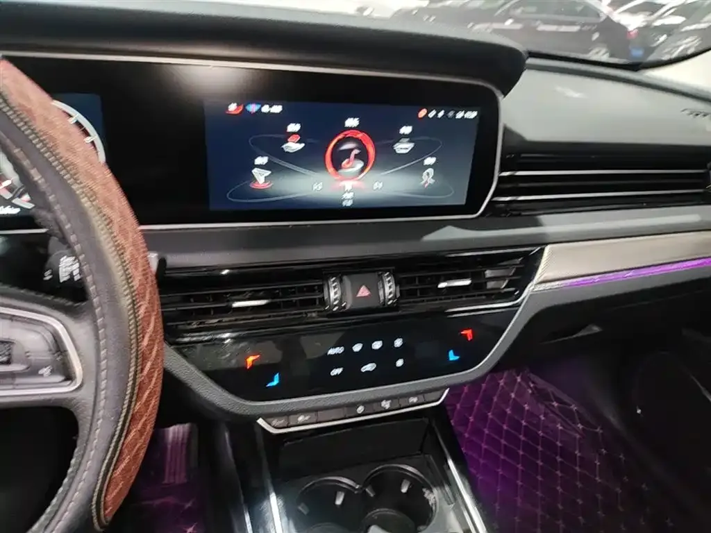 Hongqi HS5 2023 из CN, фото 2