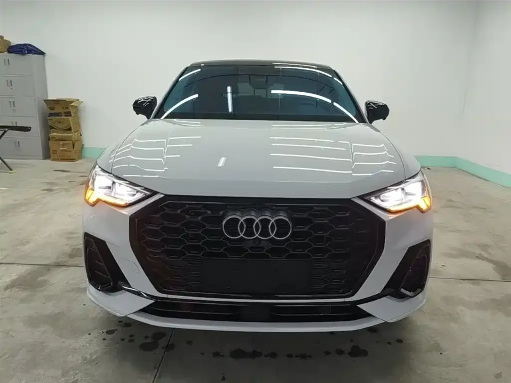 Audi Q3 Sportback — фото 4