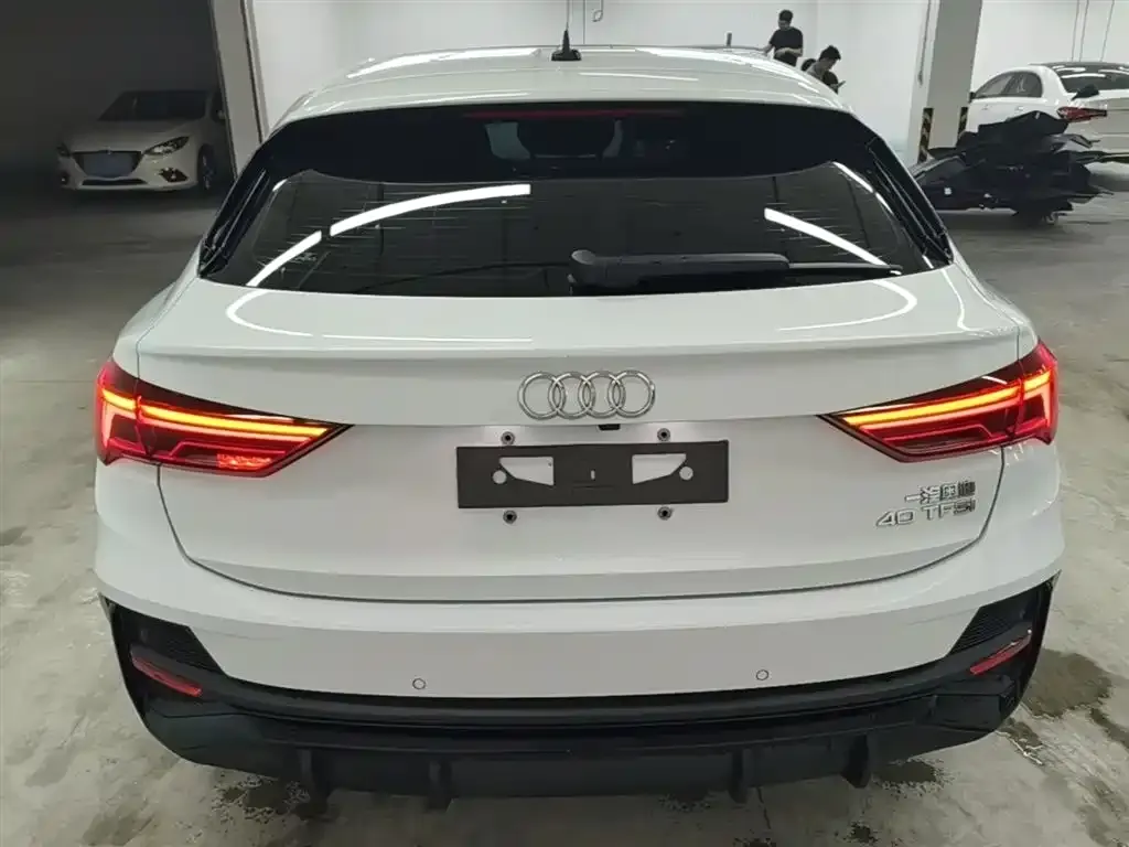 Audi Q3 Sportback — фото 2