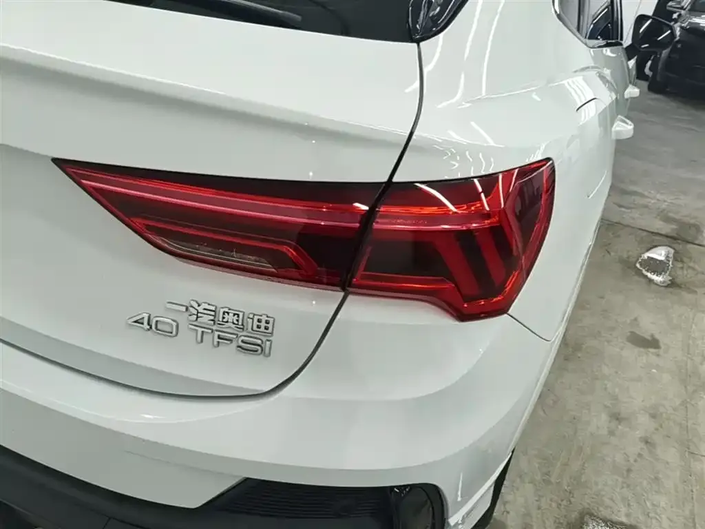 Audi Q3 Sportback — фото 6