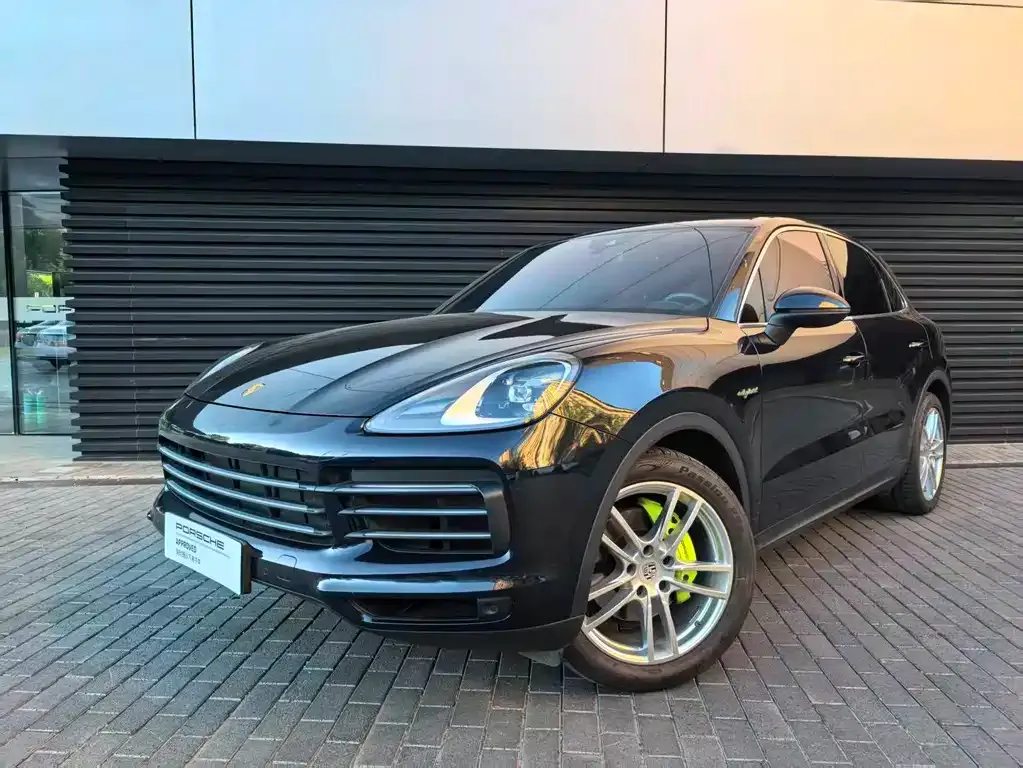 Porsche Cayenne Hybrid — фото 1