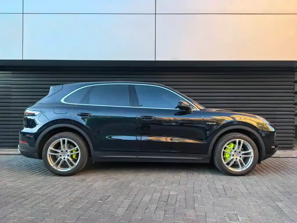Porsche Cayenne Hybrid — фото 2