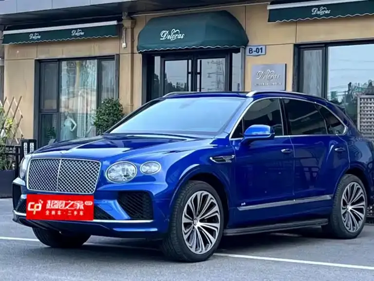 Bentley Bentayga — фото 1