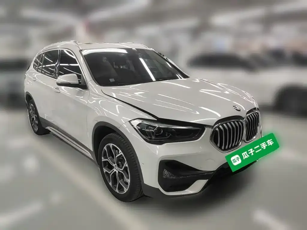BMW X1 — фото 9