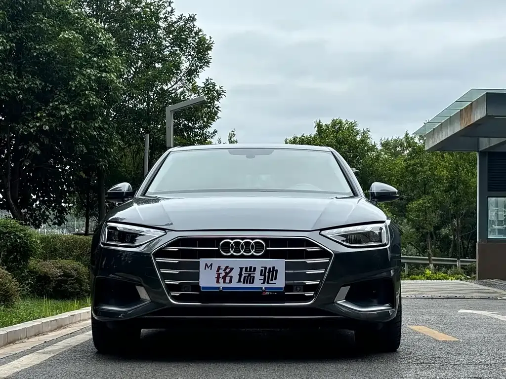 Audi A4L — фото 6