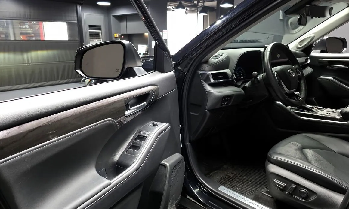Toyota Highlander 2023 из KR, фото 10