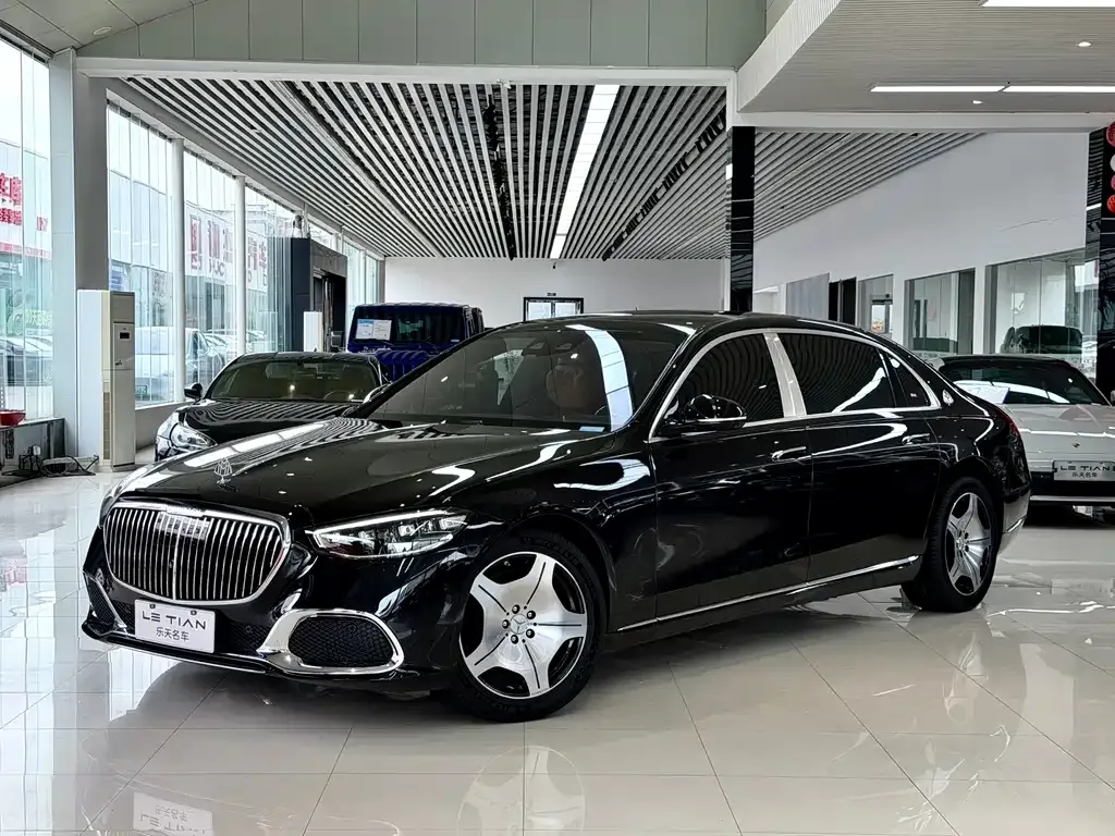 Mercedes-Benz S-Class — фото 1