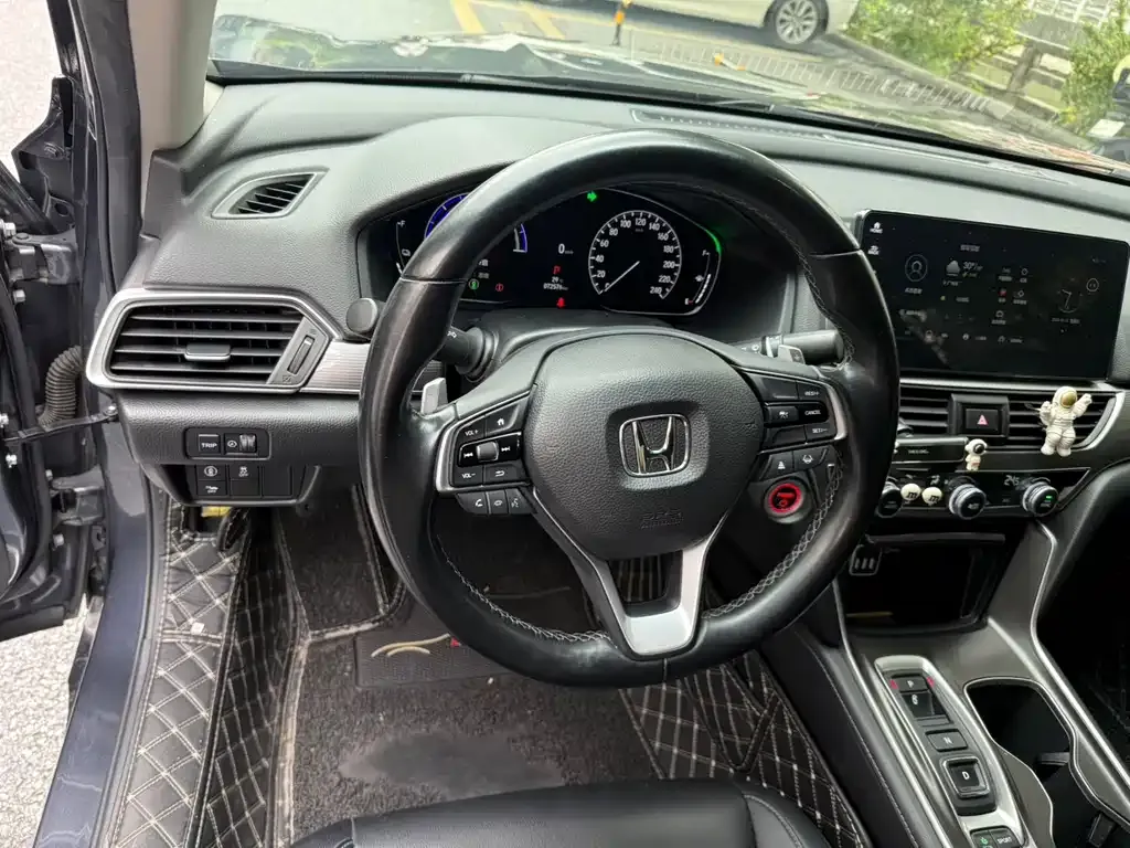 Honda Accord — фото 4