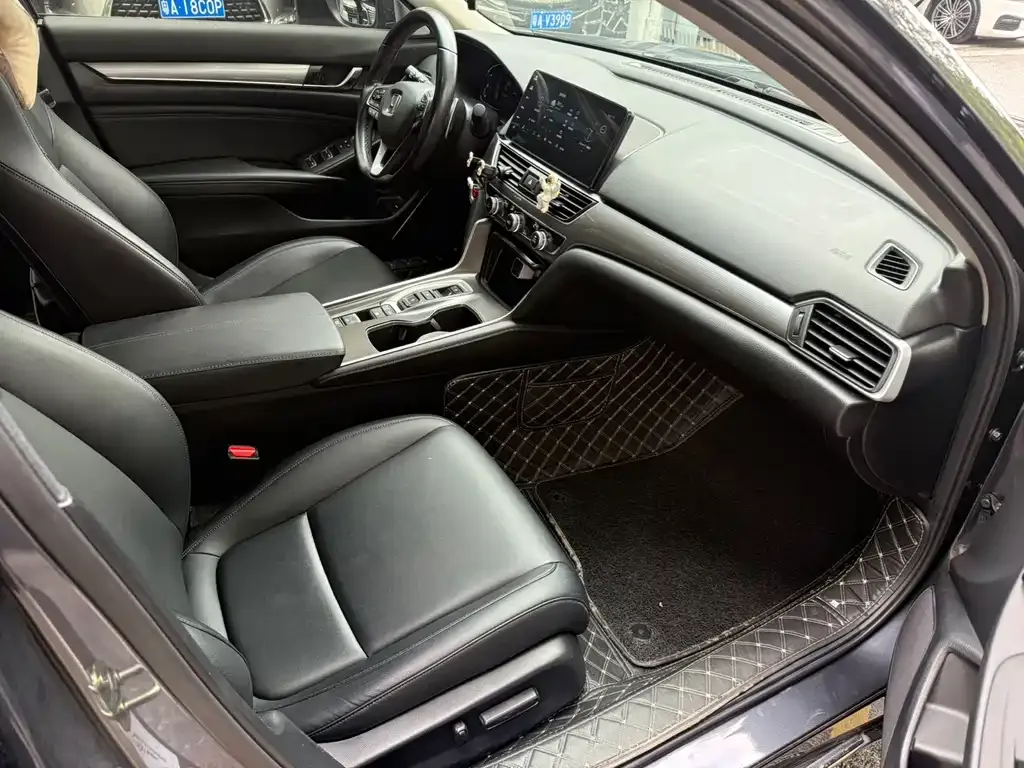 Honda Accord — фото 3