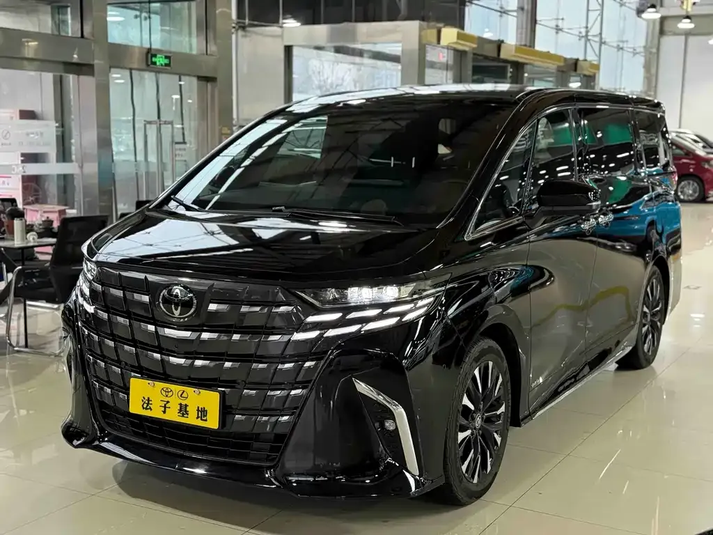 Toyota Alphard — фото 6