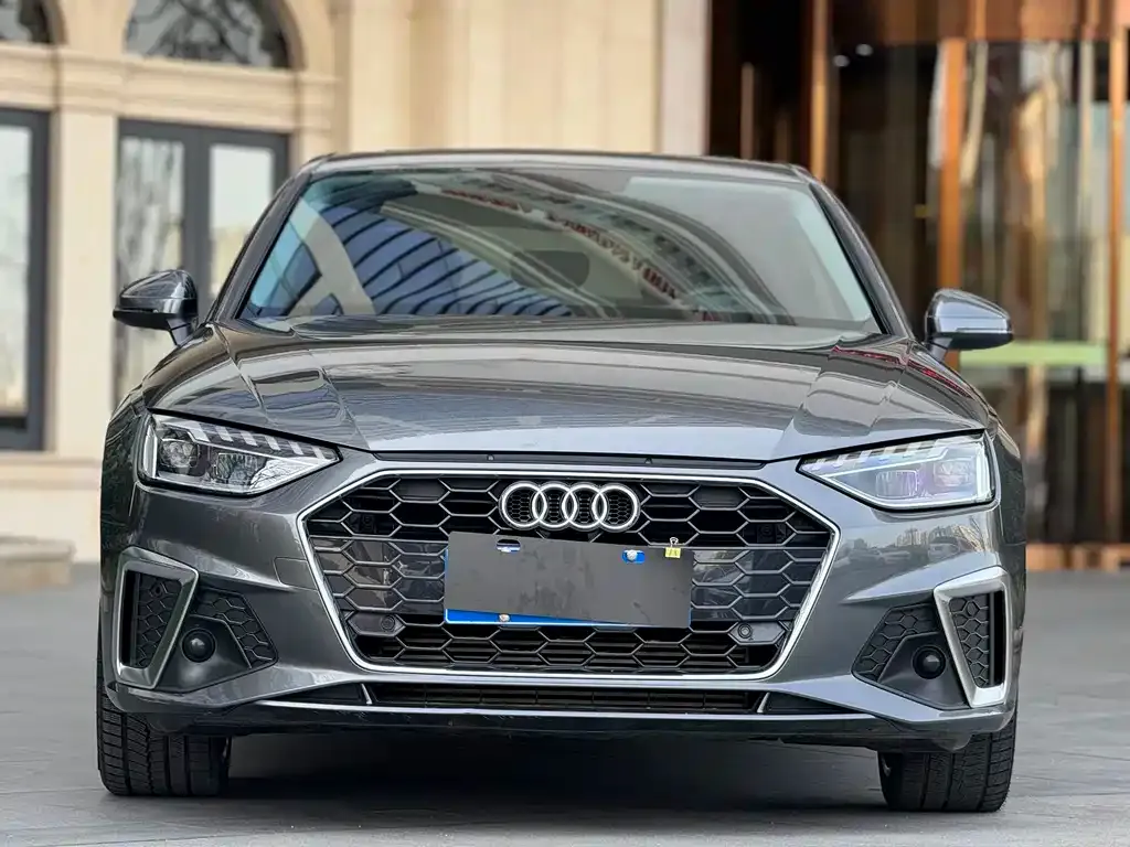Audi A4L — фото 7