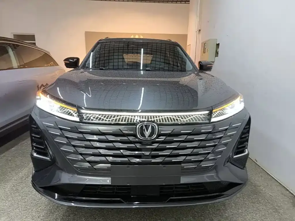 Changan CS75PLUS — фото 4