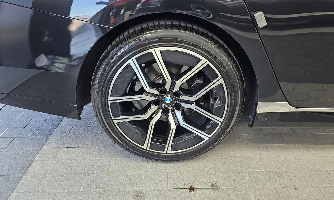 BMW 7-Series 2024 из KR, фото 3