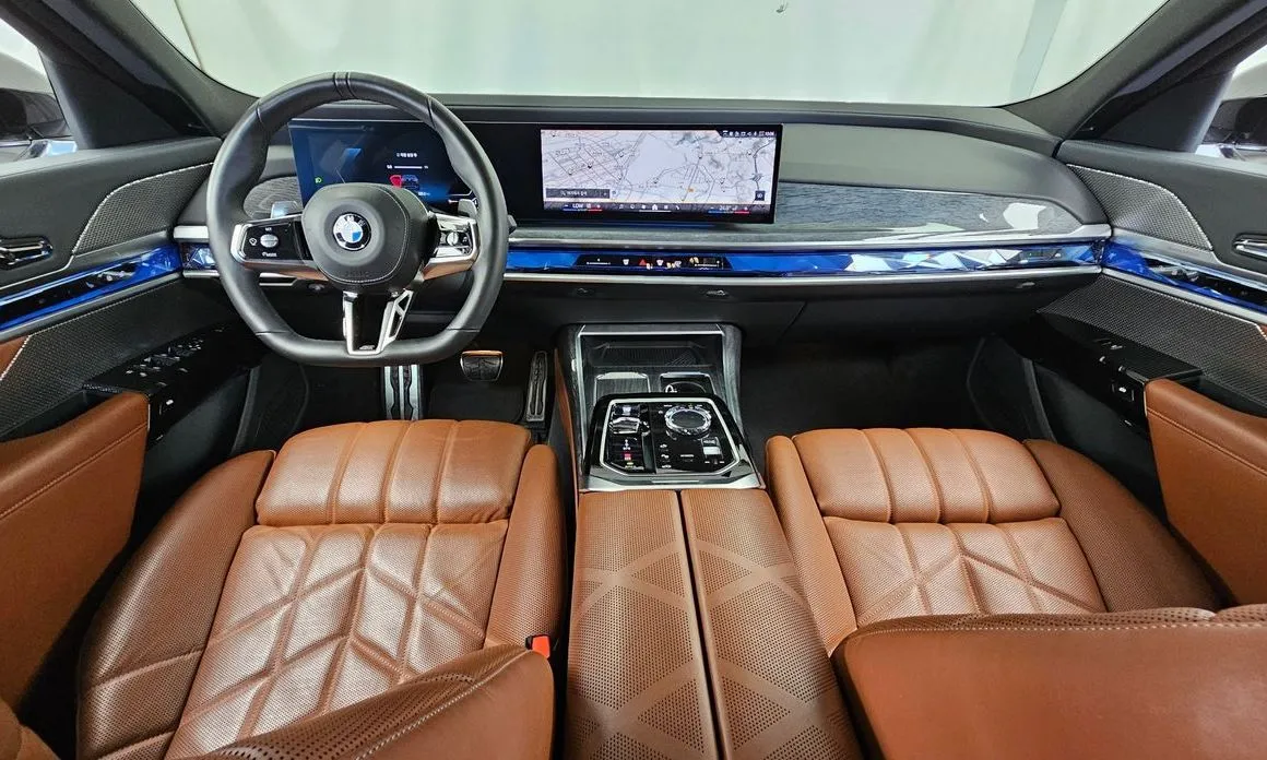 BMW 7-Series 2024 из KR, фото 9