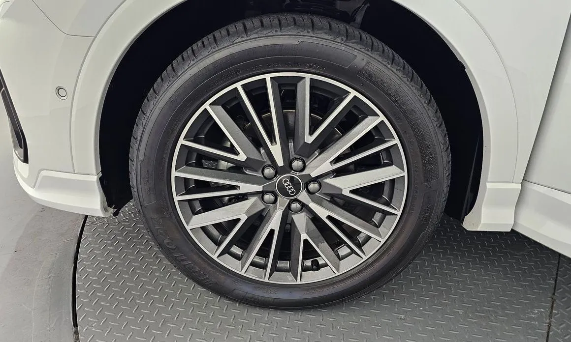 Audi Q3 2025 из KR, фото 6