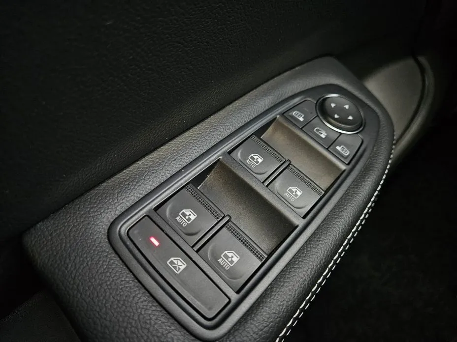 Renault Korea (Samsung) XM3 2023 из KR, фото 7