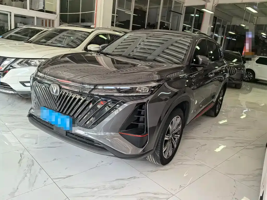 Changan CS75PLUS — фото 1