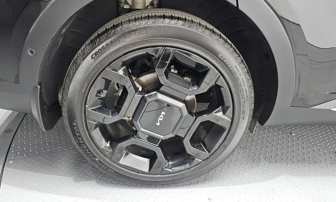 Kia Sorento — фото 7