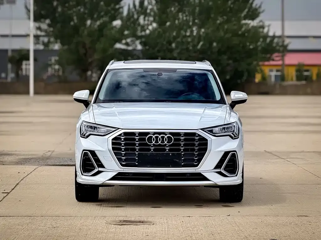 Audi Q3 — фото 9