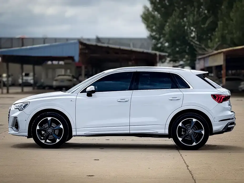Audi Q3 — фото 6