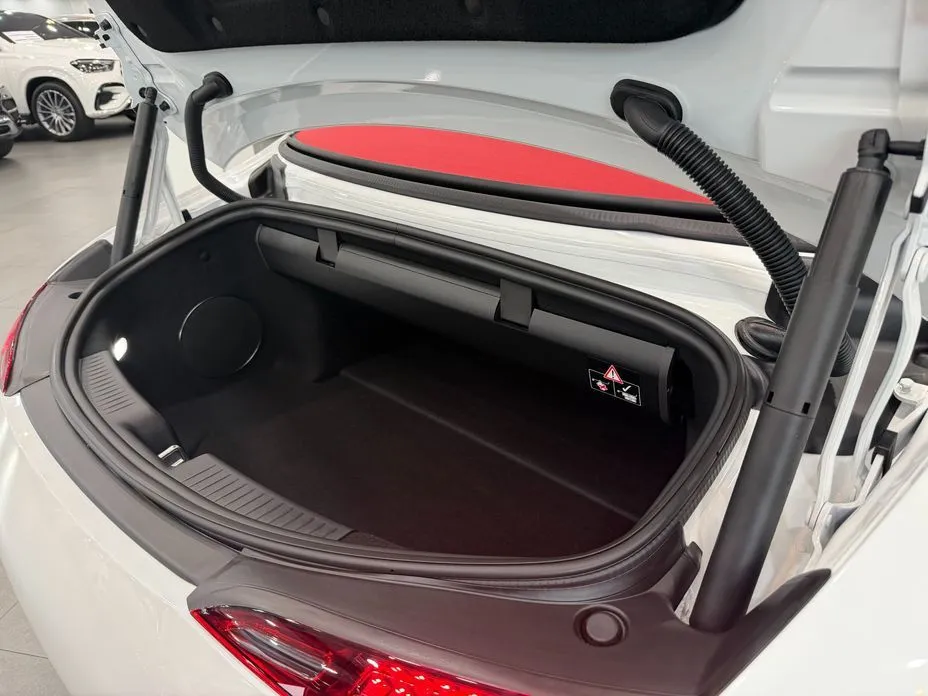 Mercedes-Benz SL-Class 2025 из KR, фото 4