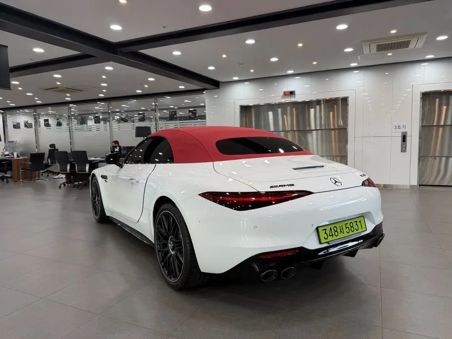 Mercedes-Benz SL-Class 2025 из KR, фото 9