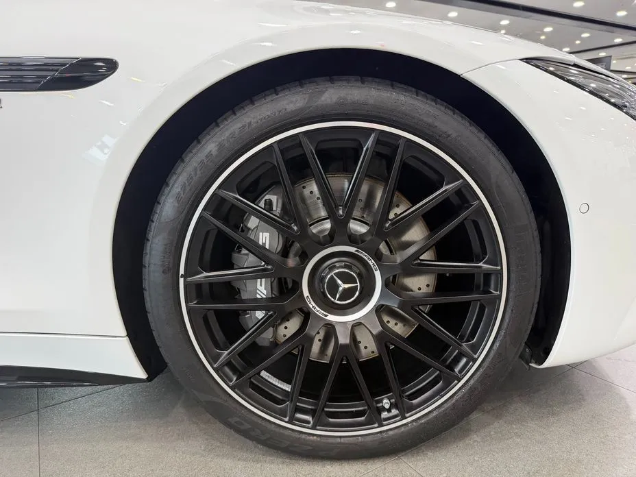 Mercedes-Benz SL-Class 2025 из KR, фото 3