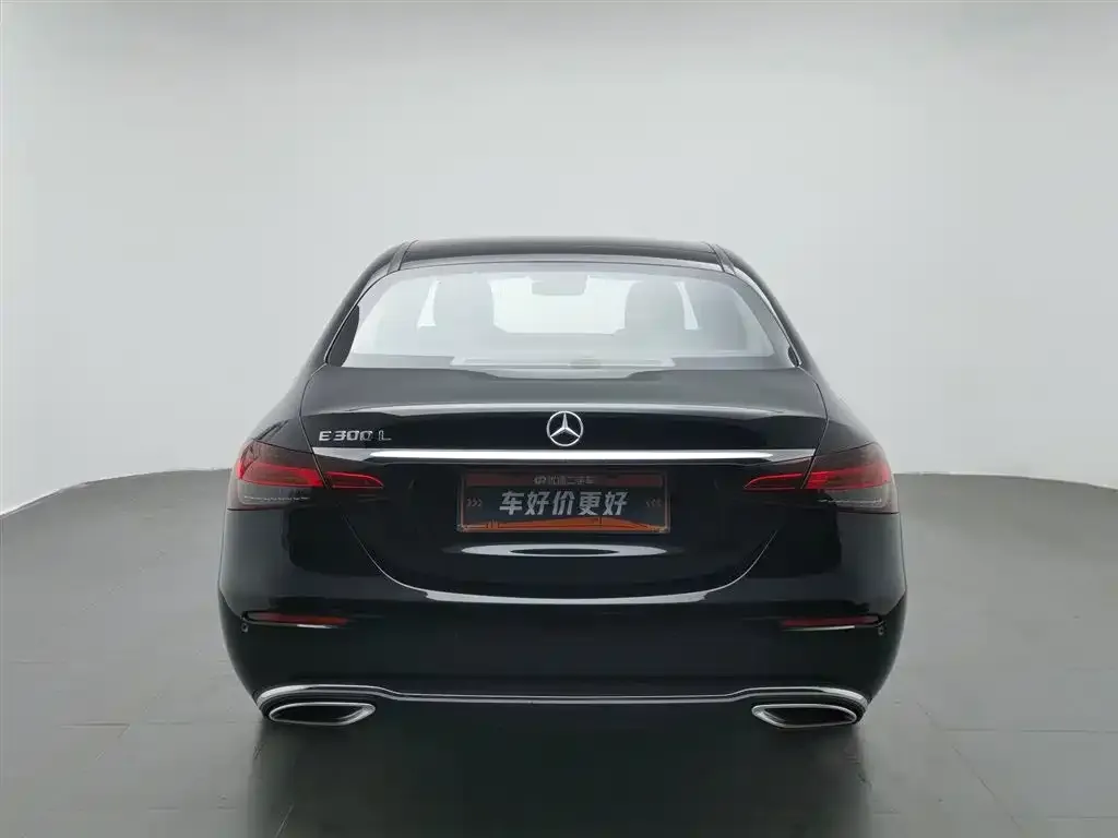 Mercedes-Benz E-Class — фото 10