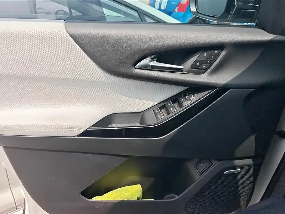 Chevrolet Plus 2025 из CN, фото 6