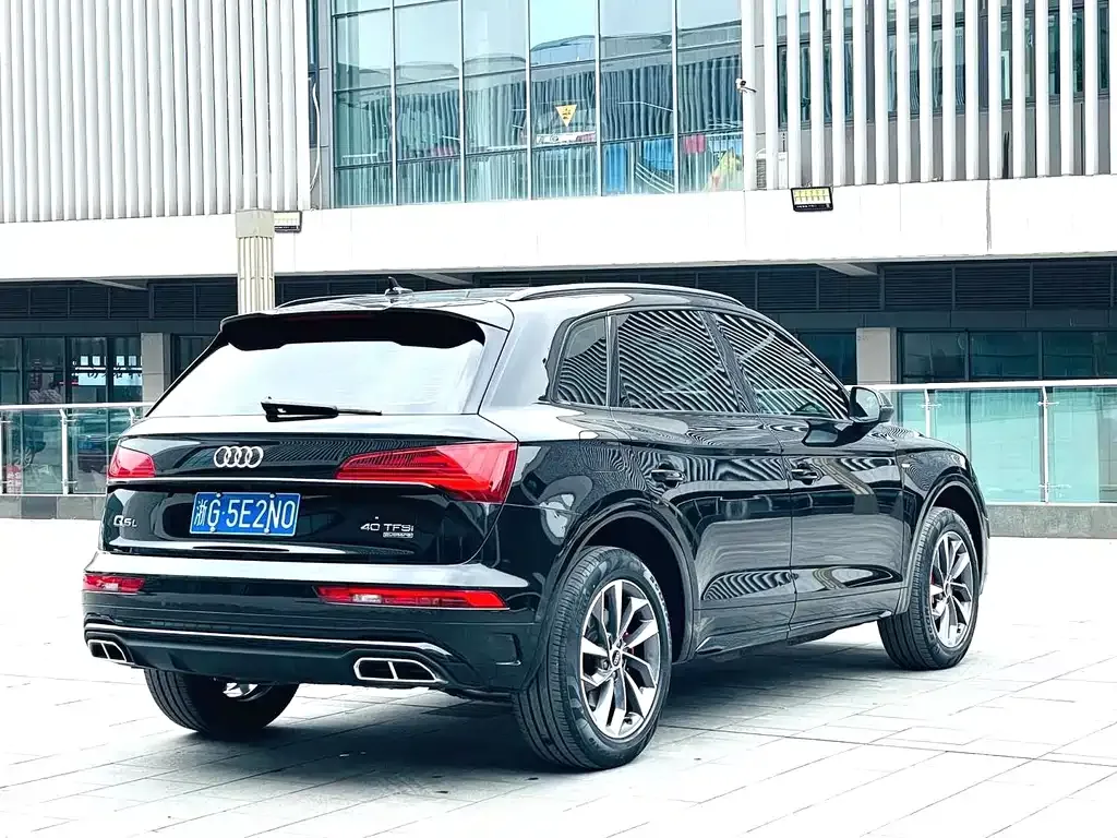 Audi Q5L 2024 из CN, фото 4