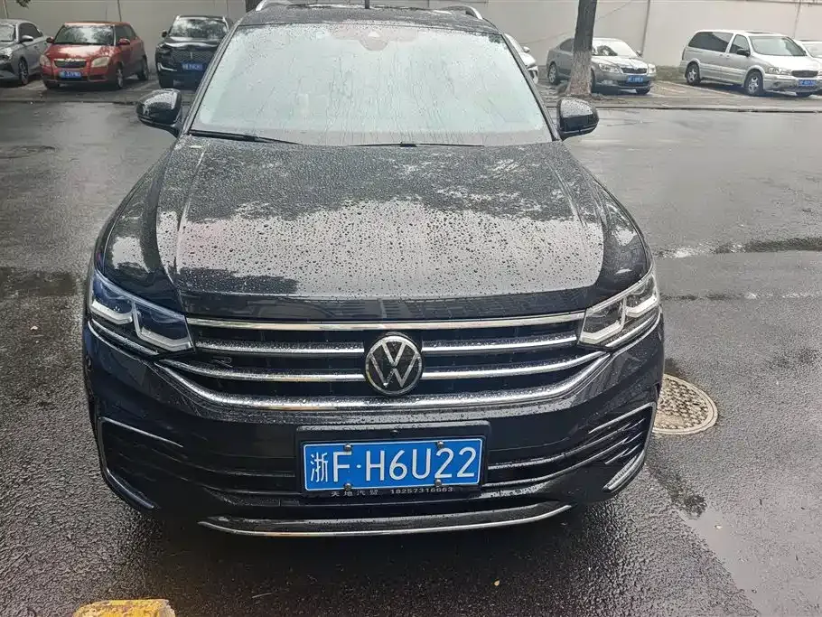 Volkswagen Tiguan L — фото 6