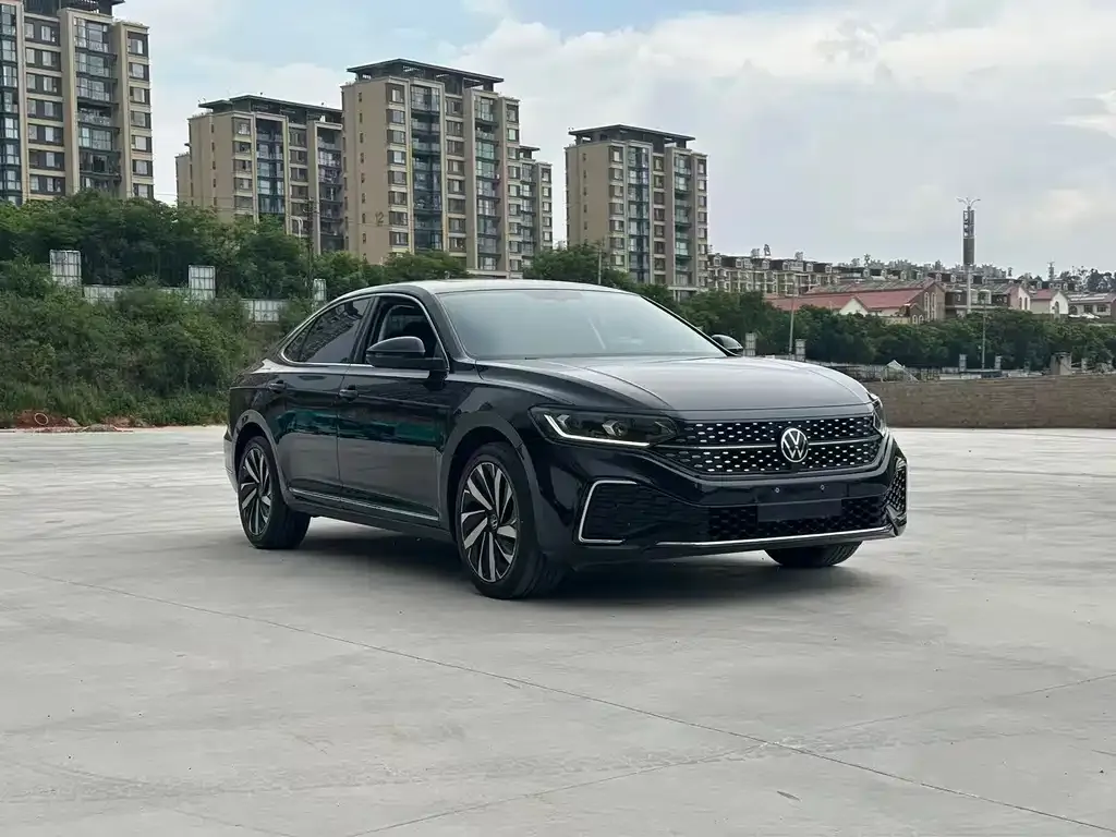 Volkswagen Passat — фото 6