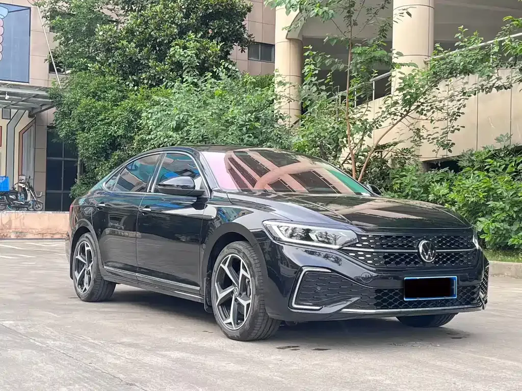 Volkswagen Passat — фото 7