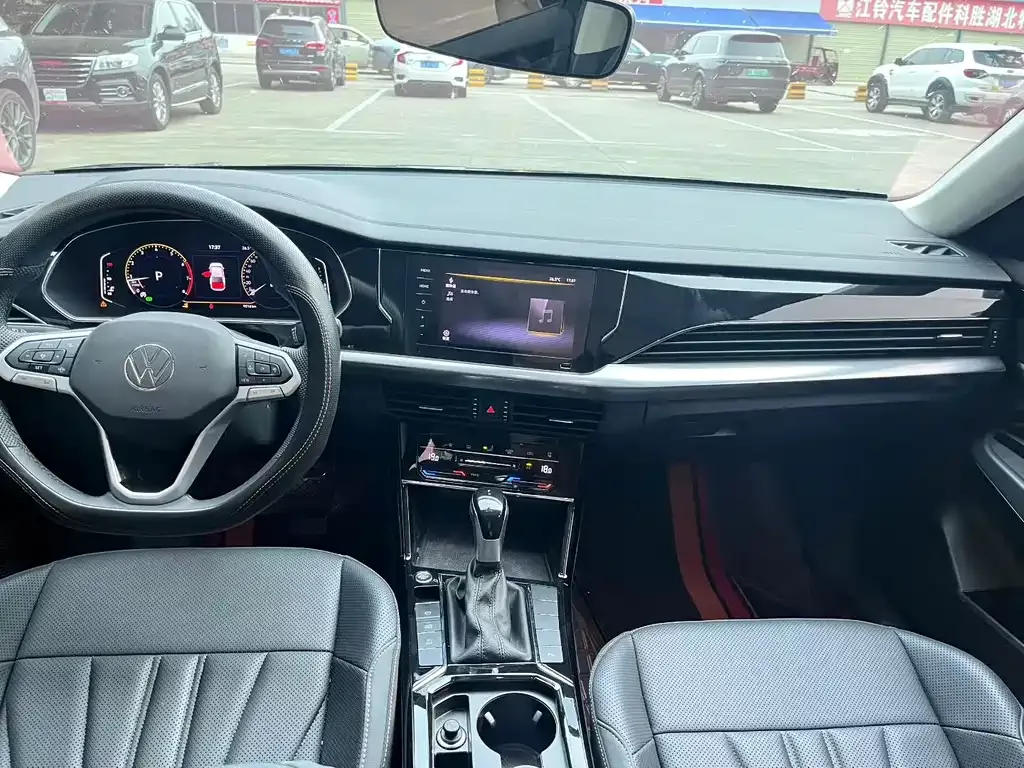 Volkswagen Passat — фото 6