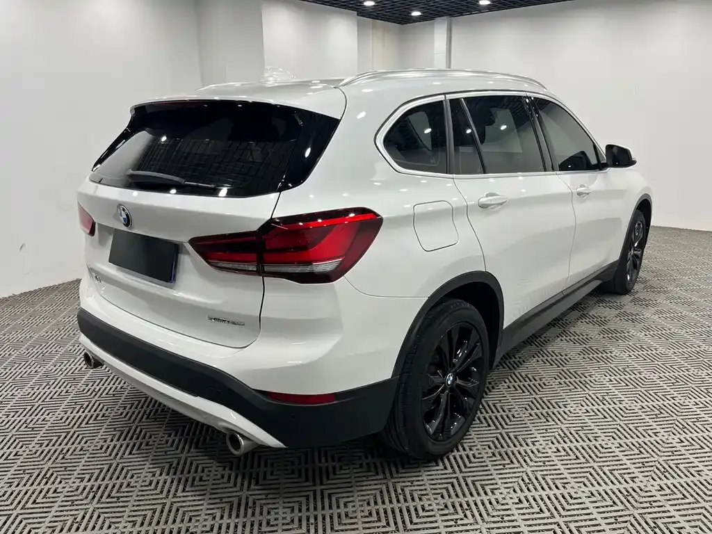 BMW X1 — фото 6
