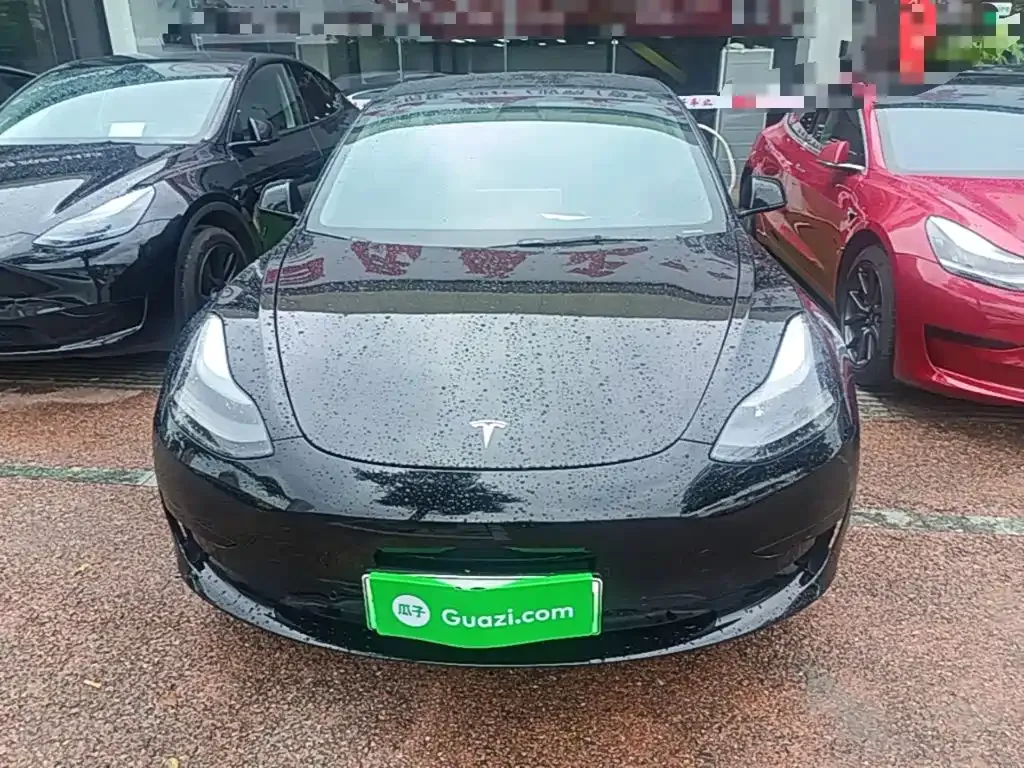 Tesla Model 3 — фото 9